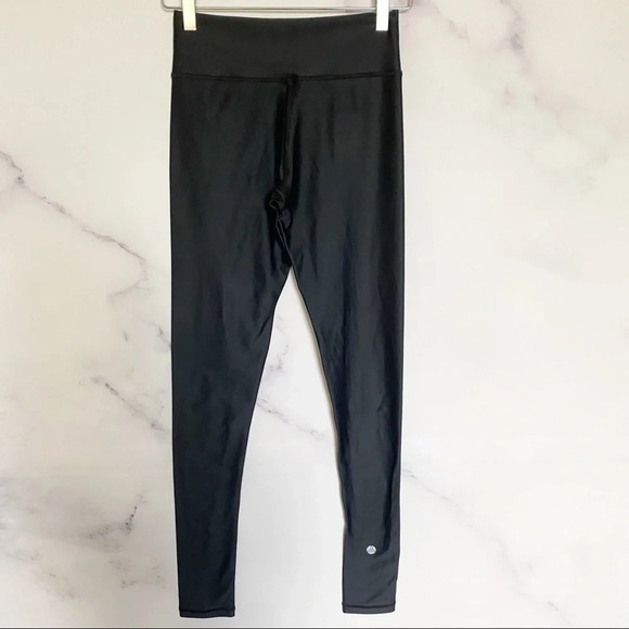 Vie Active Rockwell Black Full Length Legging - Picture 4 of 7